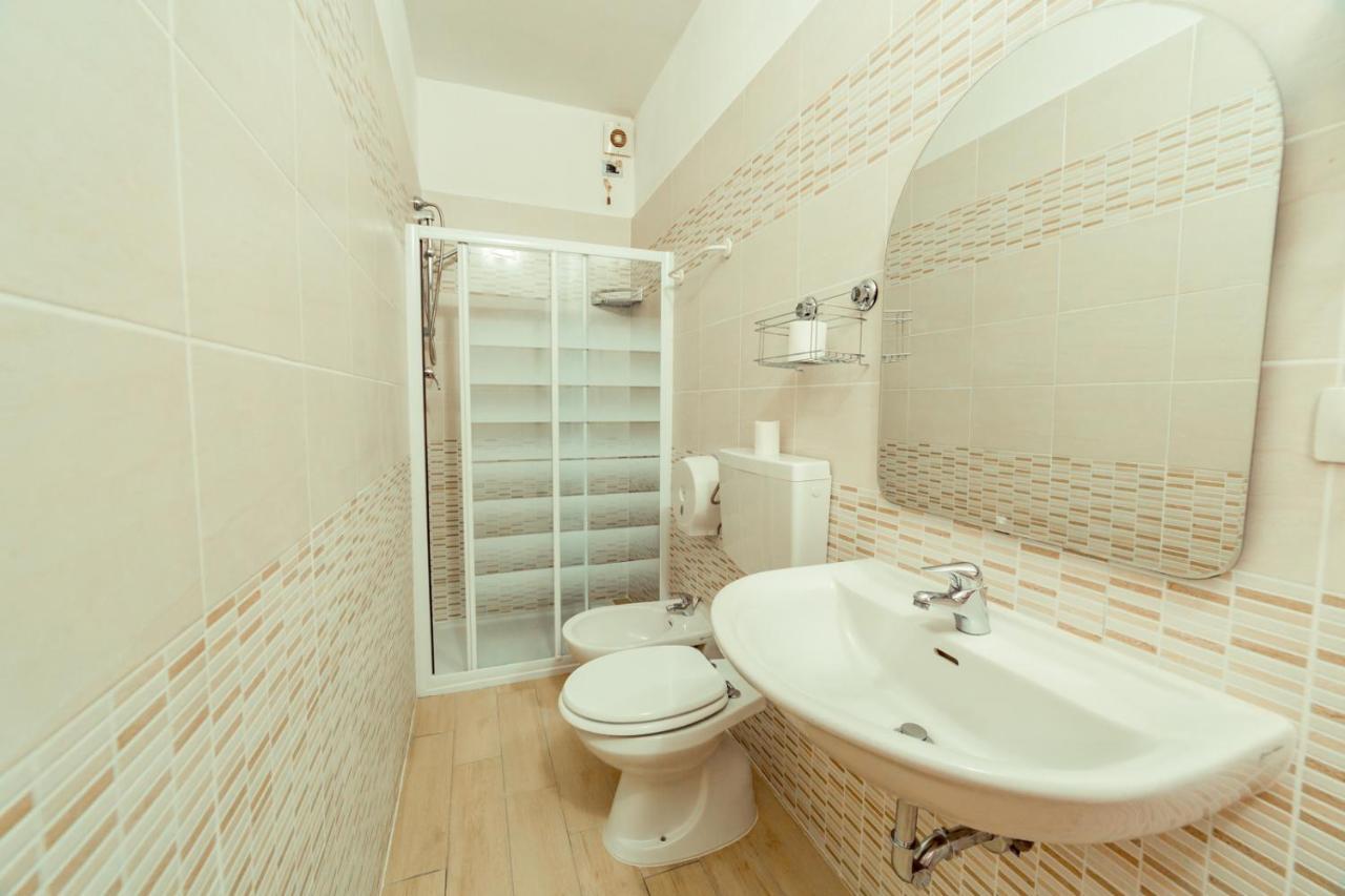 Cristal Rooms Piacenza Dış mekan fotoğraf