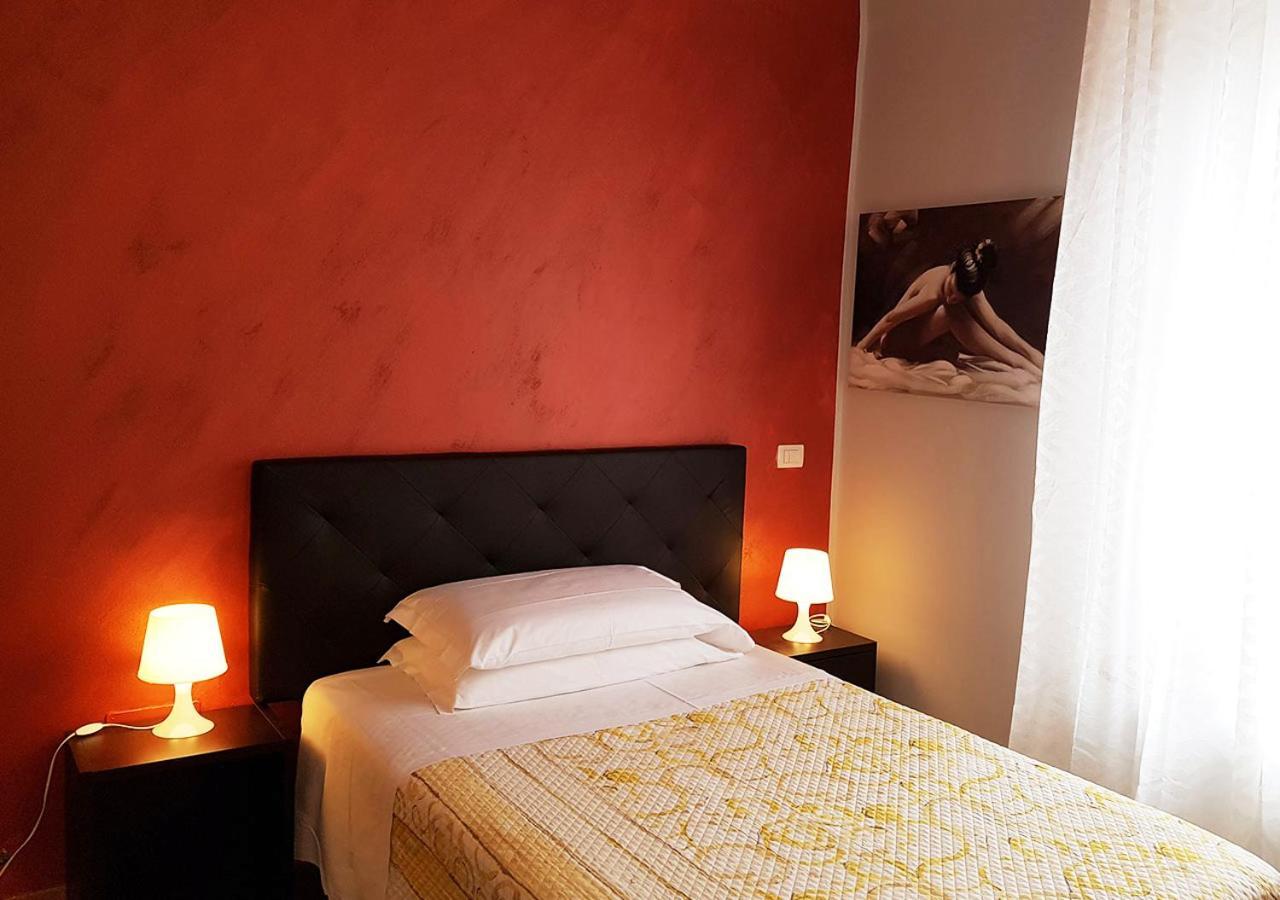 Cristal Rooms Piacenza Dış mekan fotoğraf